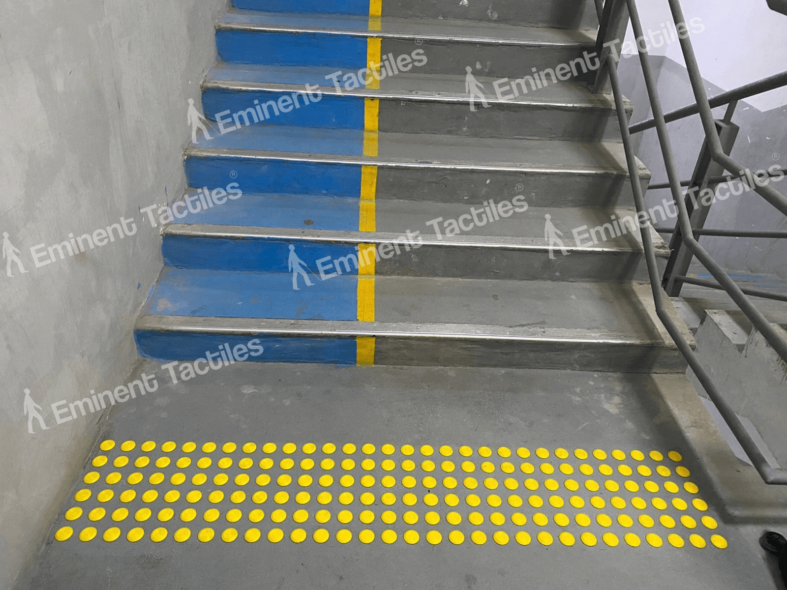 Polyurethane Warning Studs